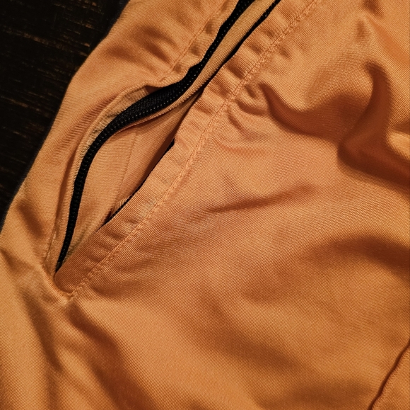 VINTAGE Abercrombie & Fitch basketball shorts - Picture 7 of 8